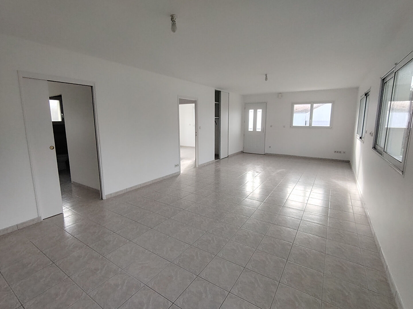 Maison rénovée 3 chambres – CHALLANS