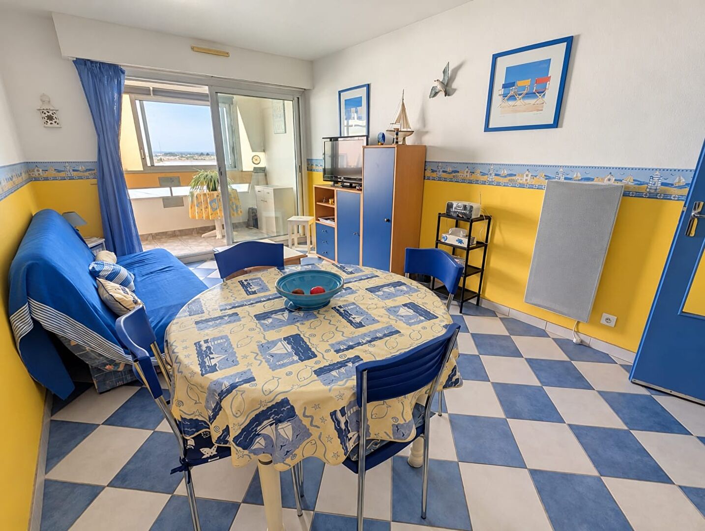 Saint Hilaire De Riez à 150 m de la mer, appartement T2 35.15 m2, avec parking et cave.